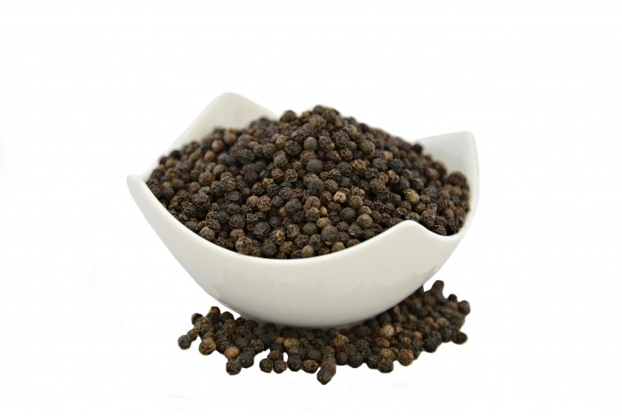 Černý pepř celý 200g
